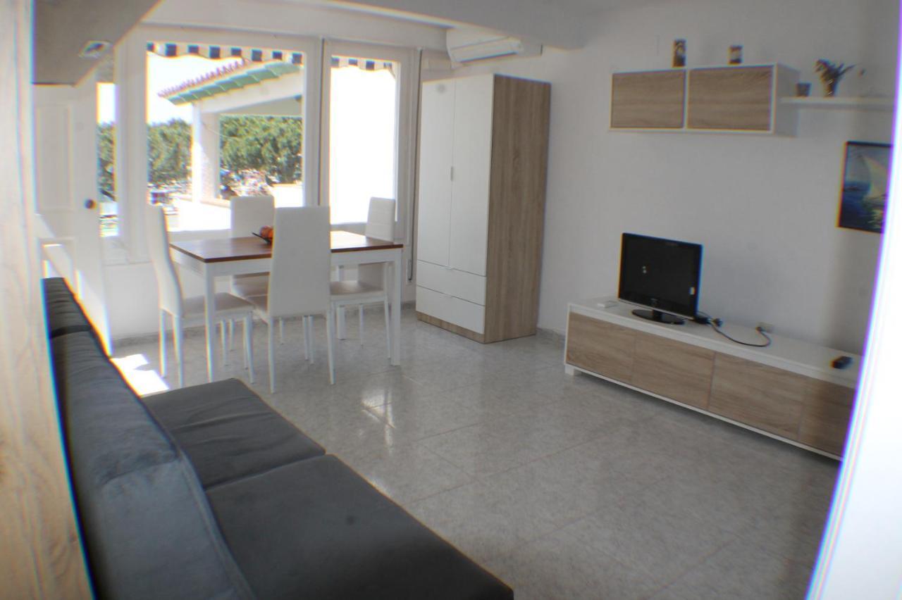 Agi Port De Rosas Apartment Bagian luar foto